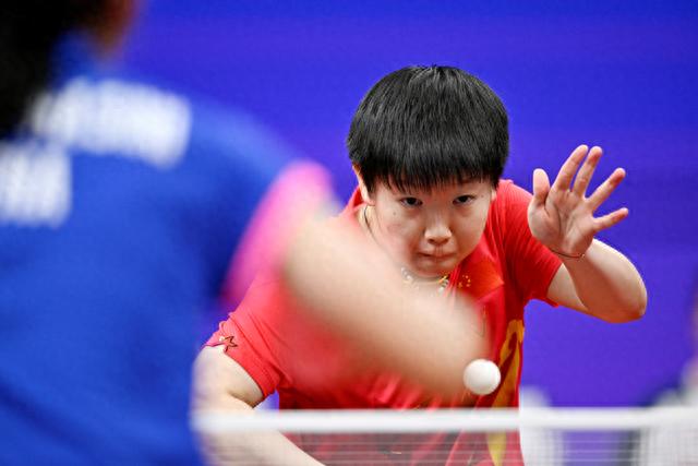 并在更广阔 并在更广阔