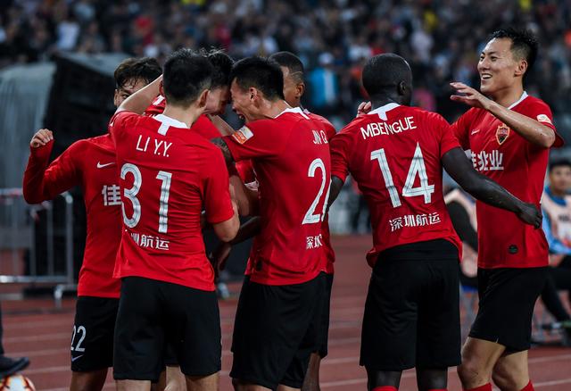 80分钟丢球全场2射正 罗马0-1阿尔克马尔无缘直通