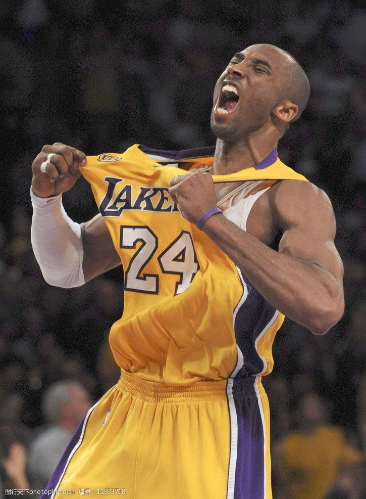 刘嘉：2025年巴黎圣日耳曼取得历史性突破